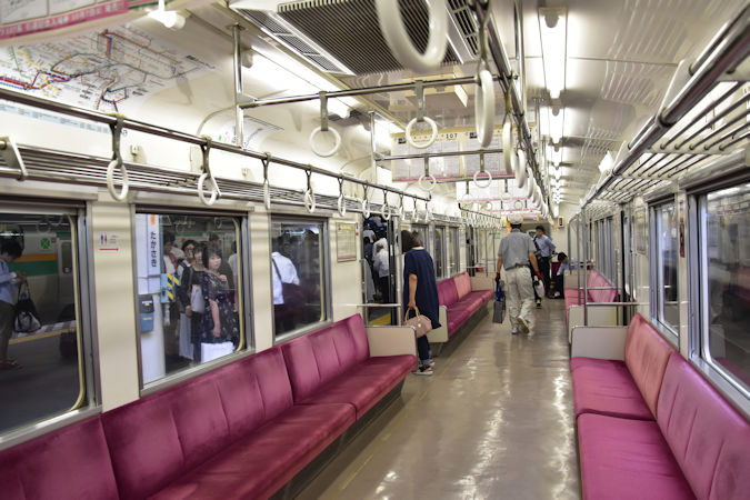 JR東日本　時刻表灯　可動台座付き　107系　211系　719系 Nゲージ 国内型車両完成品 | 107系 | Joshin webショップ 通販